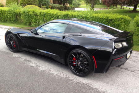 На Chevrolet Corvette Stingray Z51 - фото 1